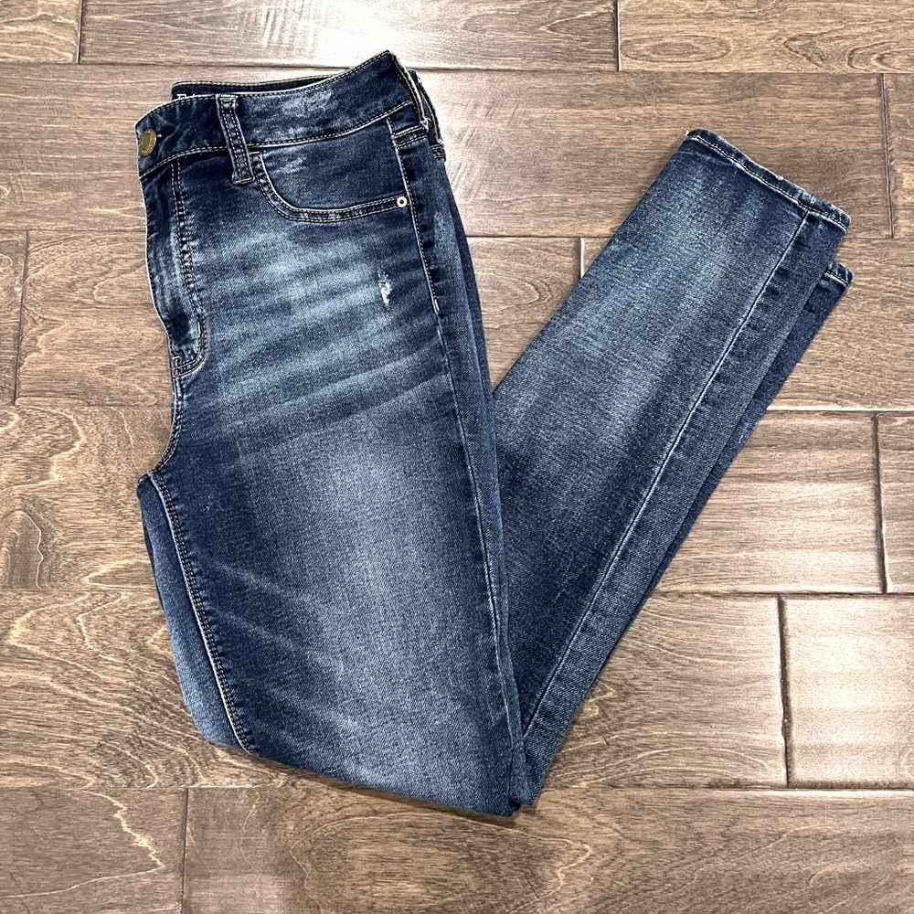 American Eagle distressed jeggings